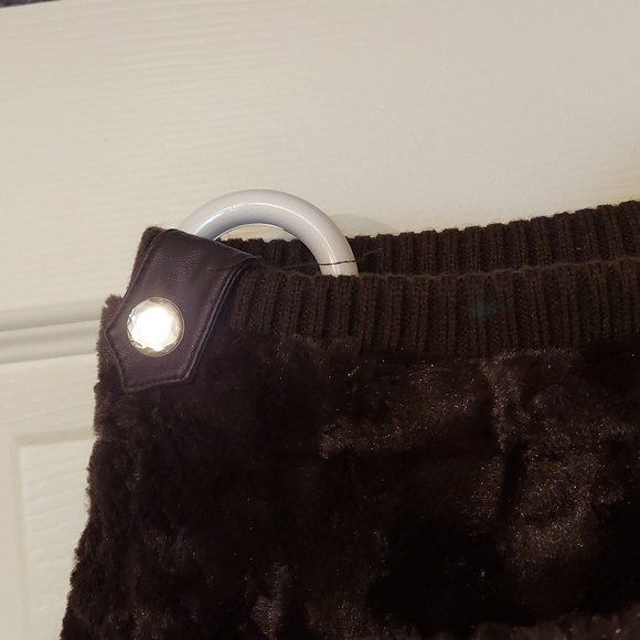 Avenue's Brown Teddybear Faux Fur Vest - Picture 3 of 5